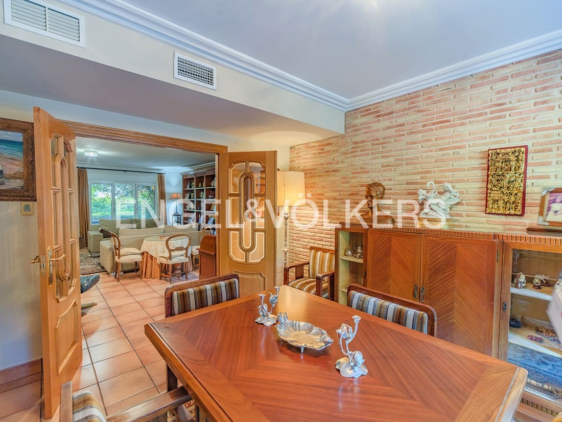 Chalet de 6 habitaciones en Muchamiel / Mutxamel en venta con piscina garaje - 635.000 € (Ref: 9414799)