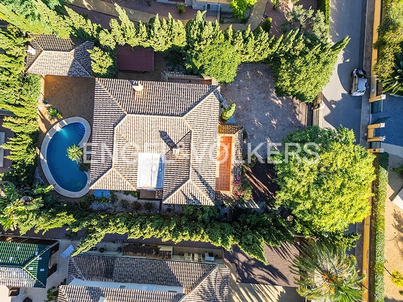 Chalet de 6 habitaciones en Muchamiel / Mutxamel en venta con piscina garaje - 635.000 € (Ref: 9414799)