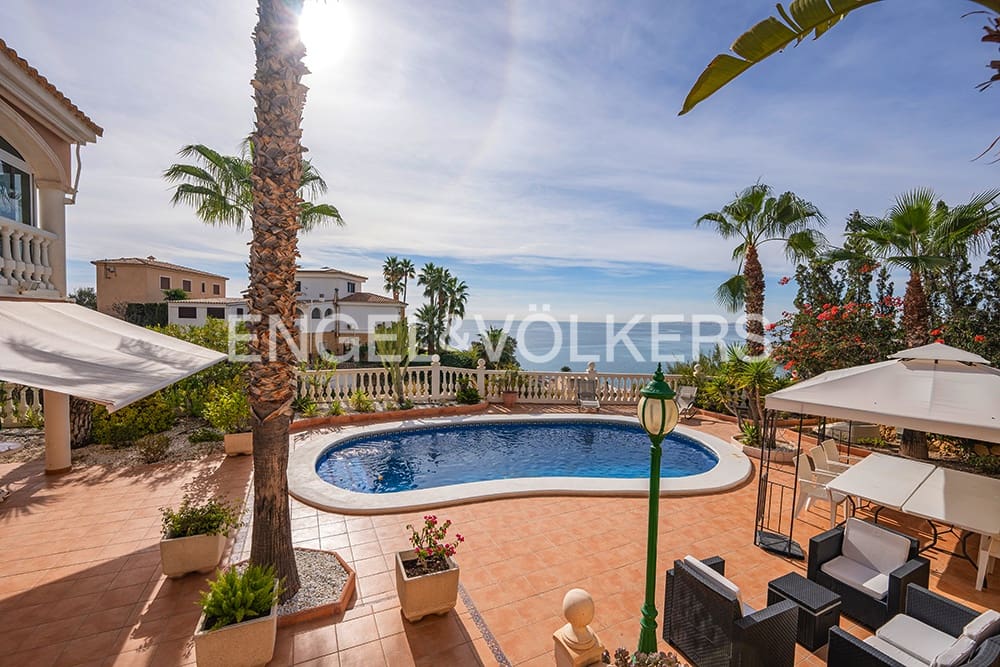 5 sovrum Villa till salu i El Campello med pool garage - 1 150 000 € (Ref: 9428697)