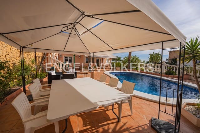5 bedroom Villa for sale in Coveta Fuma, El Campello with pool garage - € 1,150,000 (Ref: 9428697)