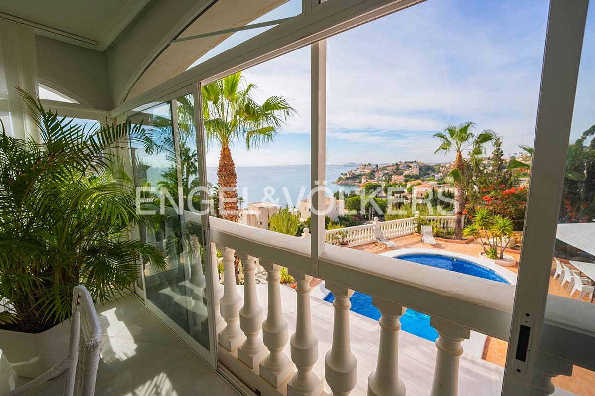 5 sovrum Villa till salu i El Campello med pool garage - 1 150 000 € (Ref: 9428697)