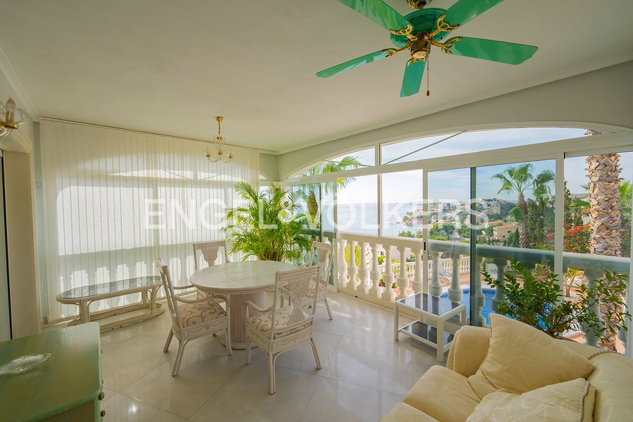 5 sovrum Villa till salu i El Campello med pool garage - 1 150 000 € (Ref: 9428697)