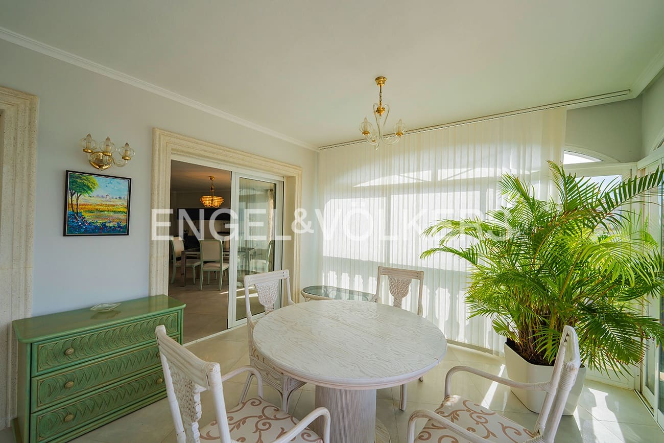 5 sovrum Villa till salu i El Campello med pool garage - 1 150 000 € (Ref: 9428697)