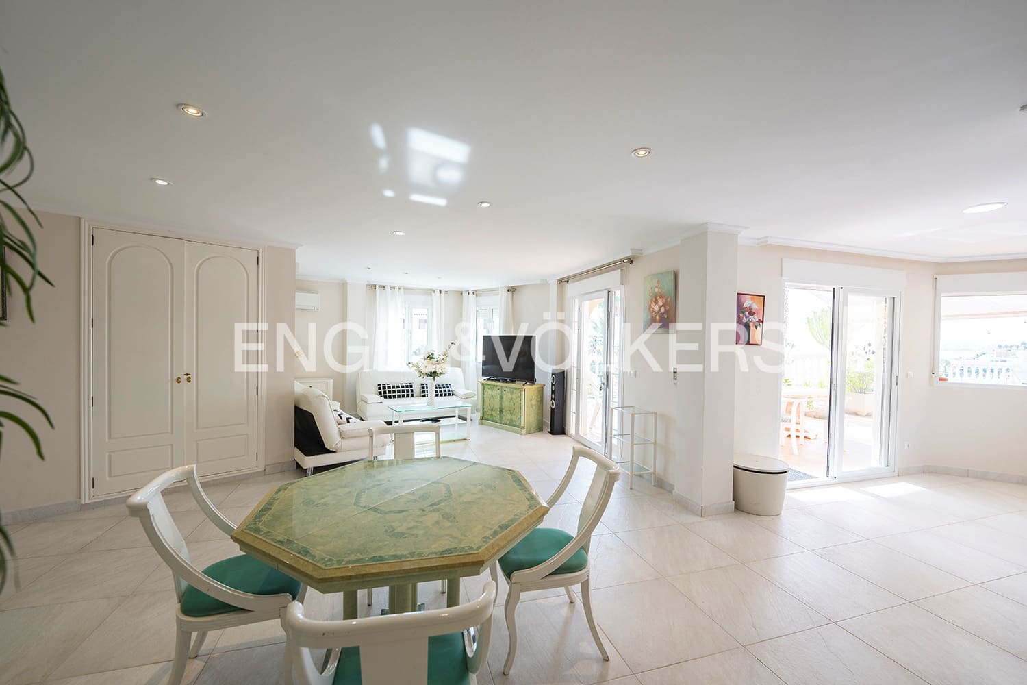 5 sovrum Villa till salu i El Campello med pool garage - 1 150 000 € (Ref: 9428697)