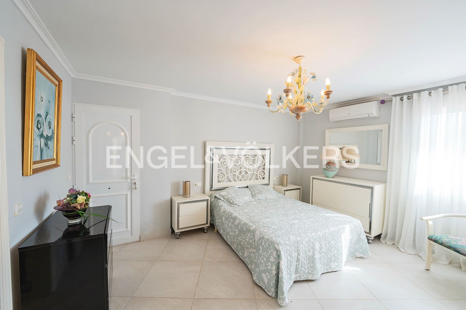 5 sovrum Villa till salu i El Campello med pool garage - 1 150 000 € (Ref: 9428697)