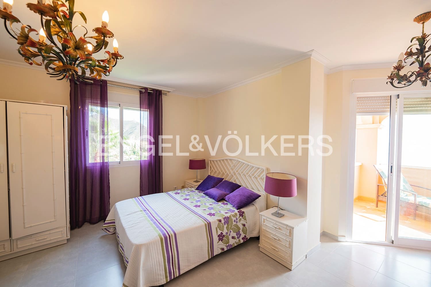 5 sovrum Villa till salu i El Campello med pool garage - 1 150 000 € (Ref: 9428697)