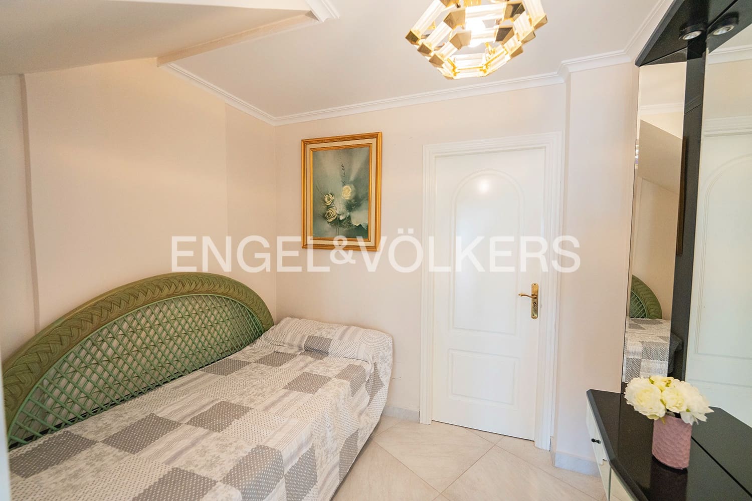 5 sovrum Villa till salu i El Campello med pool garage - 1 150 000 € (Ref: 9428697)