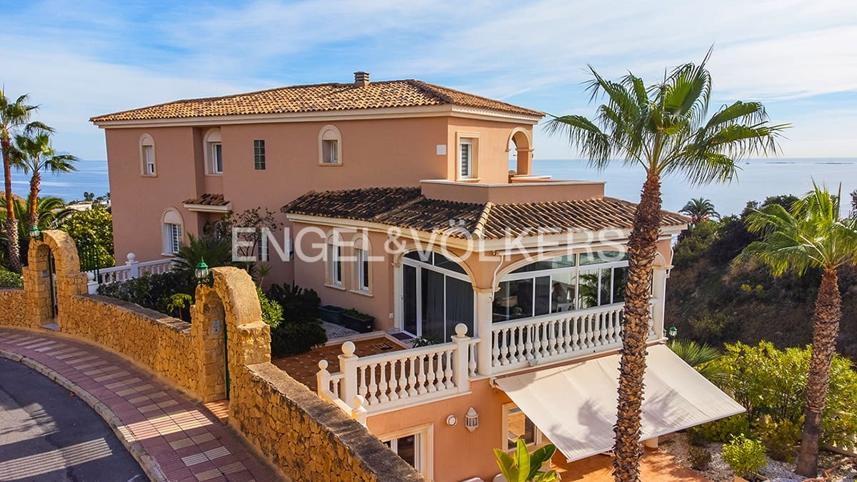 5 sovrum Villa till salu i El Campello med pool garage - 1 150 000 € (Ref: 9428697)