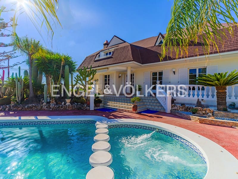 5 chambre Villa/Maison à vendre à San Vicente / Sant Vicent del Raspeig avec piscine garage - 715 000 € (Ref: 9432398)