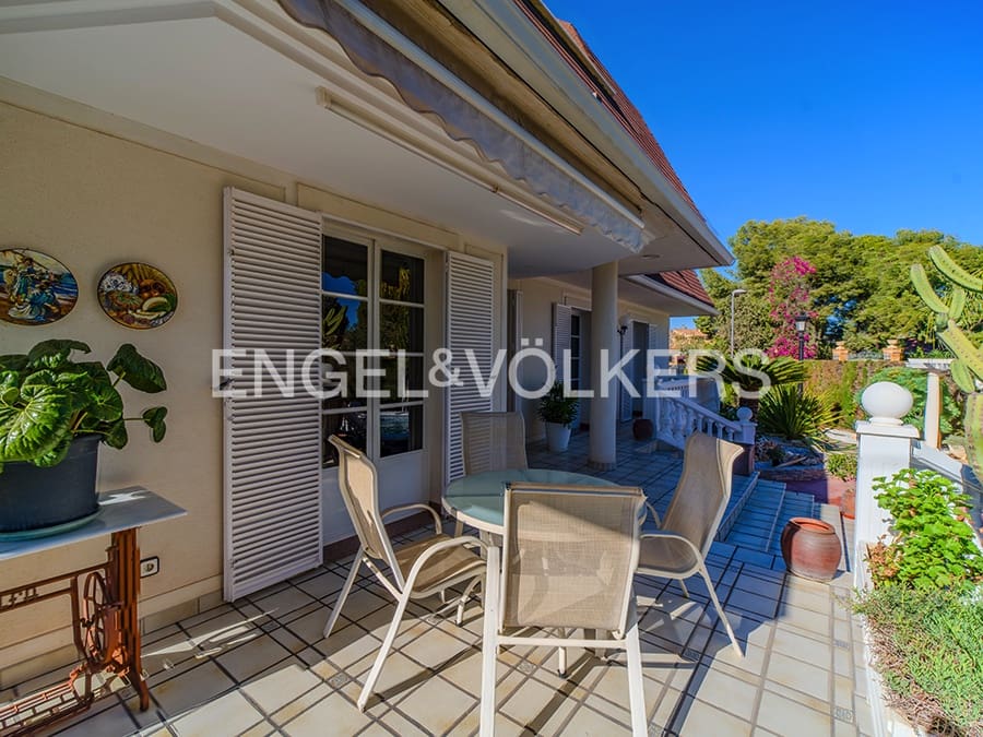 5 chambre Villa/Maison à vendre à San Vicente / Sant Vicent del Raspeig avec piscine garage - 715 000 € (Ref: 9432398)