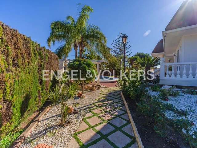 5 chambre Villa/Maison à vendre à San Vicente / Sant Vicent del Raspeig avec piscine garage - 715 000 € (Ref: 9432398)