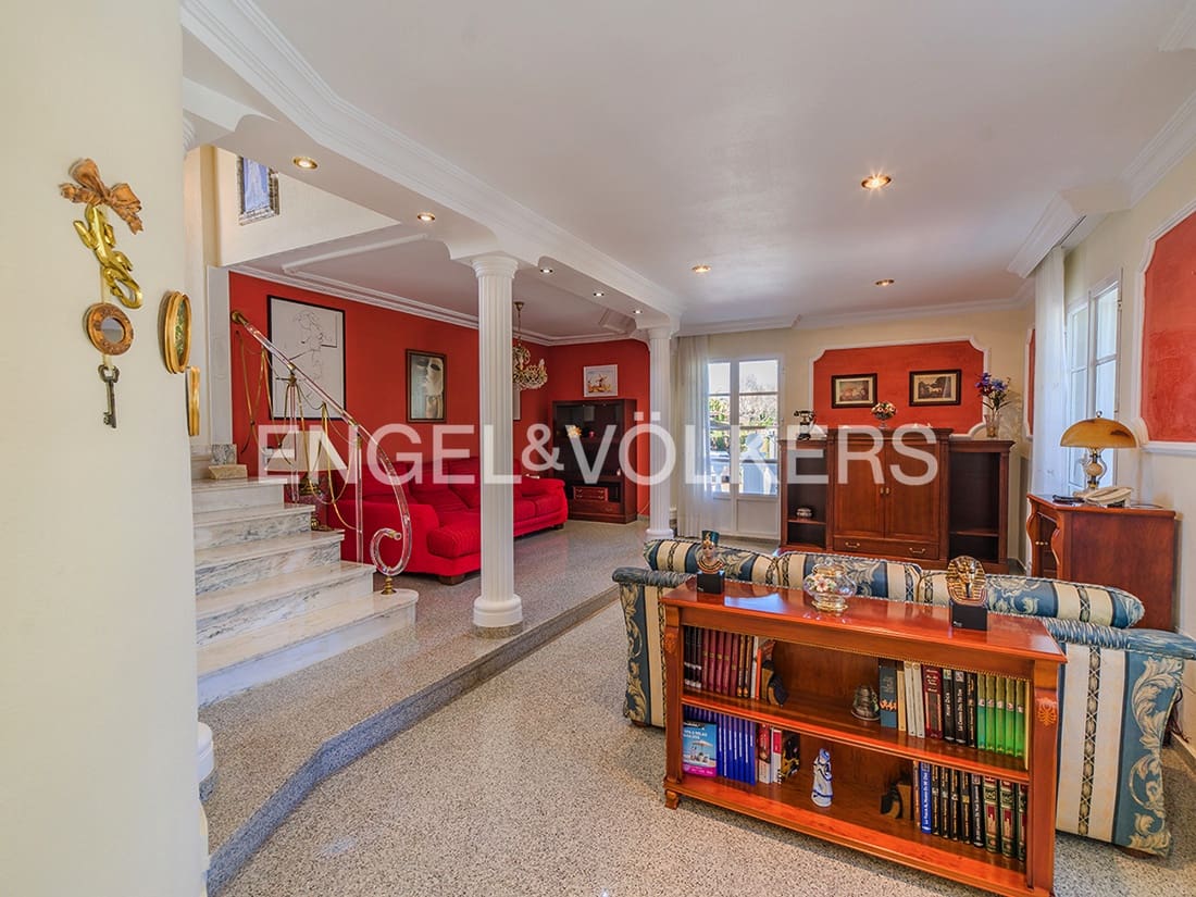 5 chambre Villa/Maison à vendre à San Vicente / Sant Vicent del Raspeig avec piscine garage - 715 000 € (Ref: 9432398)