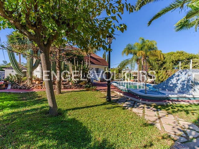 5 chambre Villa/Maison à vendre à San Vicente / Sant Vicent del Raspeig avec piscine garage - 715 000 € (Ref: 9432398)