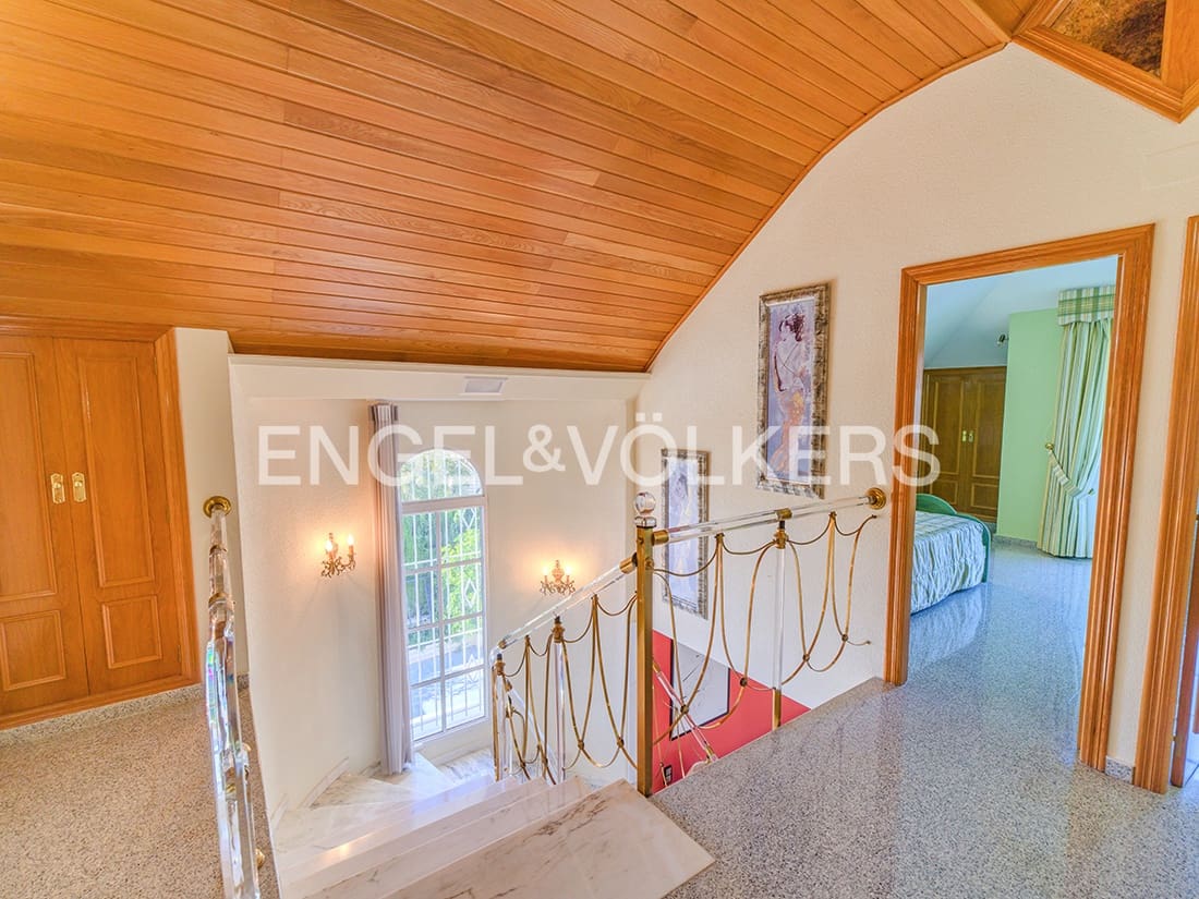 5 chambre Villa/Maison à vendre à San Vicente / Sant Vicent del Raspeig avec piscine garage - 715 000 € (Ref: 9432398)