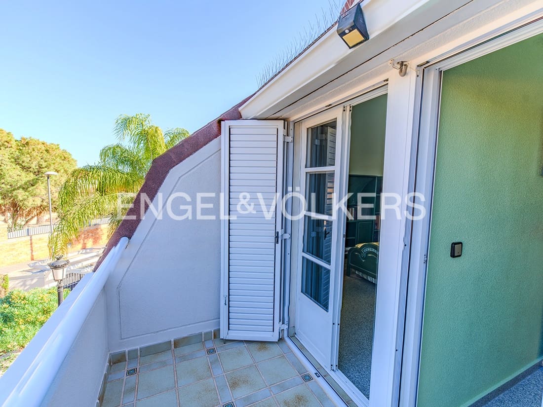 5 chambre Villa/Maison à vendre à San Vicente / Sant Vicent del Raspeig avec piscine garage - 715 000 € (Ref: 9432398)