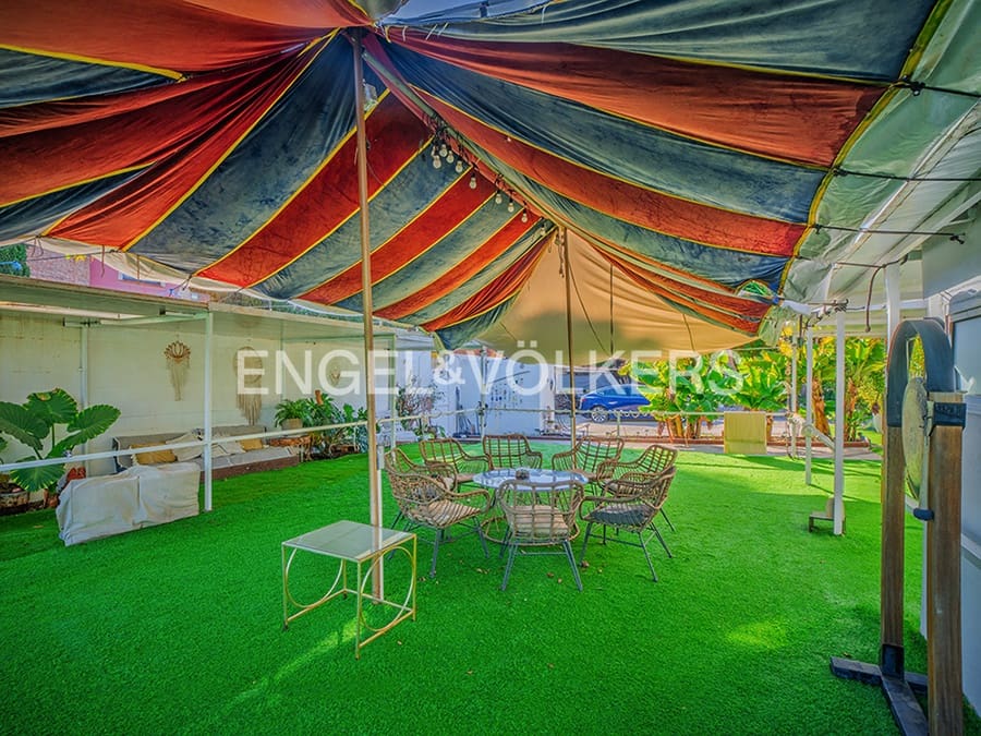 4 slaapkamer Villa te koop in Muchamiel / Mutxamel met zwembad garage - € 680.000 (Ref: 9496445)