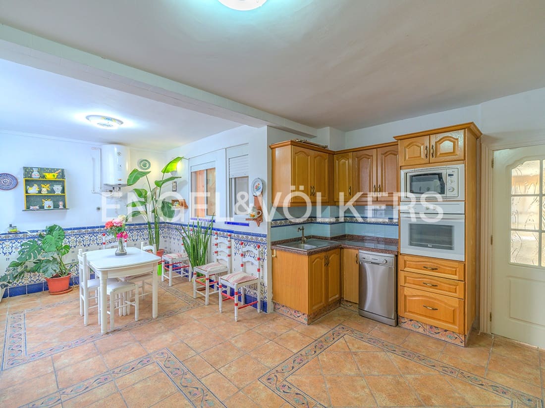 3 soveværelse Lejlighed til salg i Alicante by - € 460.000 (Ref: 9505942)