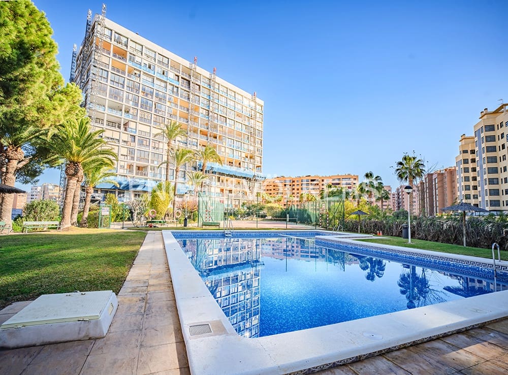 3 sypialnia Apartament na sprzedaż w Miasto Alicante / Alacant z basenem garażem - 559 000 € (Ref: 9525670)