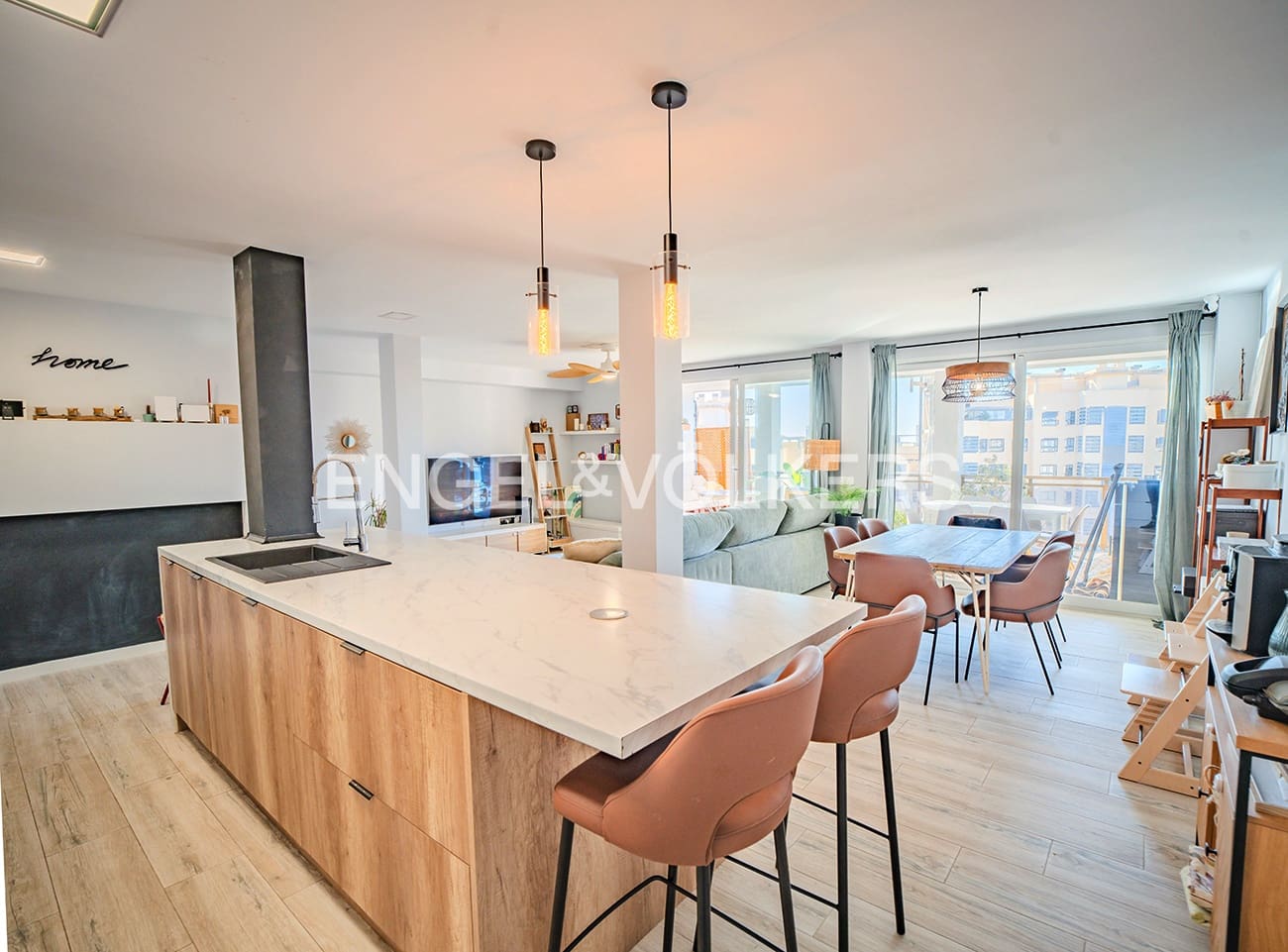 3 sypialnia Apartament na sprzedaż w Miasto Alicante / Alacant z basenem garażem - 559 000 € (Ref: 9525670)