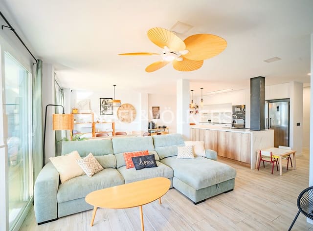 3 sypialnia Apartament na sprzedaż w Cabo de las Huertas, Miasto Alicante / Alacant z basenem garażem - 559 000 € (Ref: 9525670)