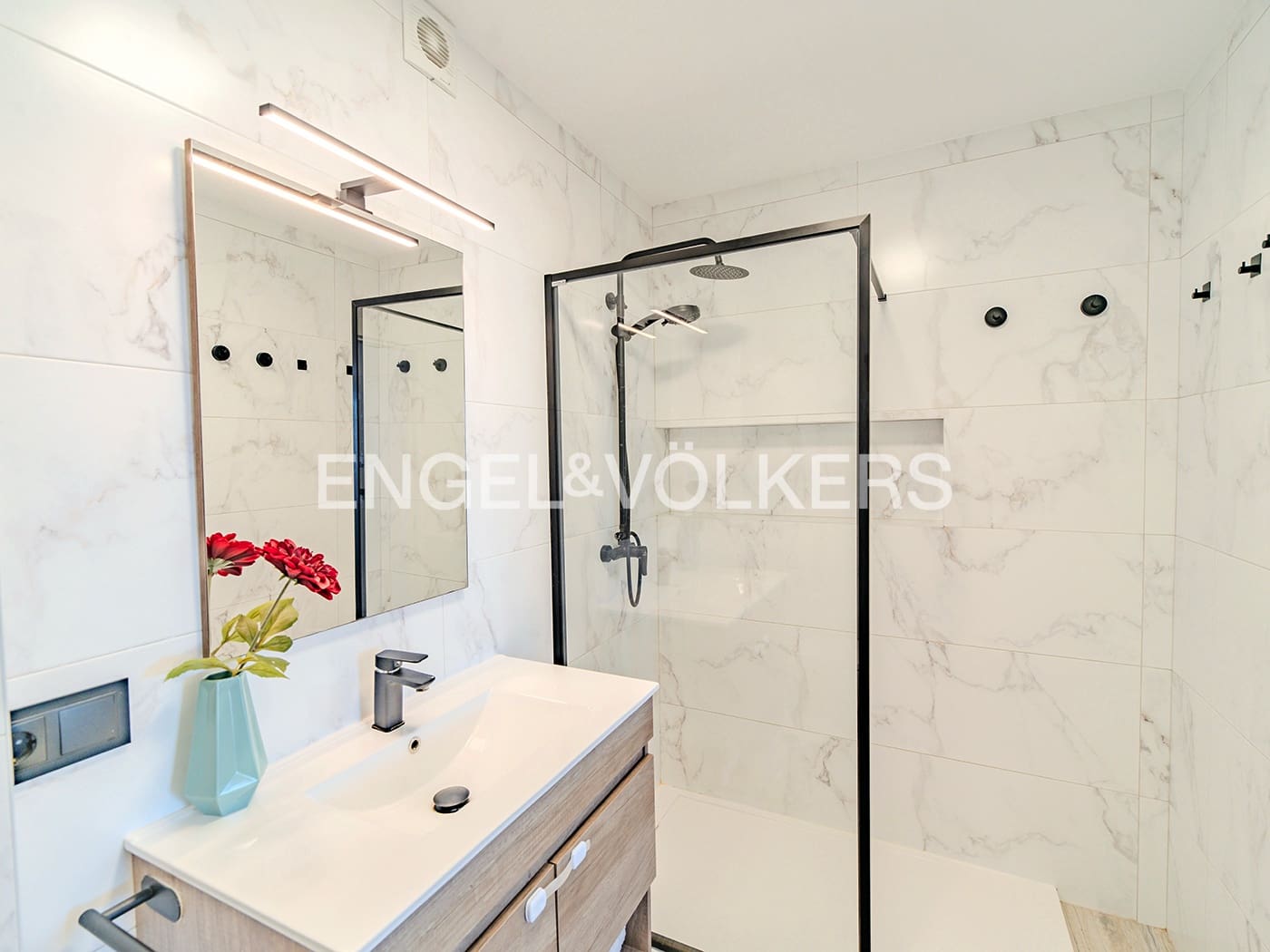 3 sypialnia Apartament na sprzedaż w Miasto Alicante / Alacant z basenem garażem - 559 000 € (Ref: 9525670)