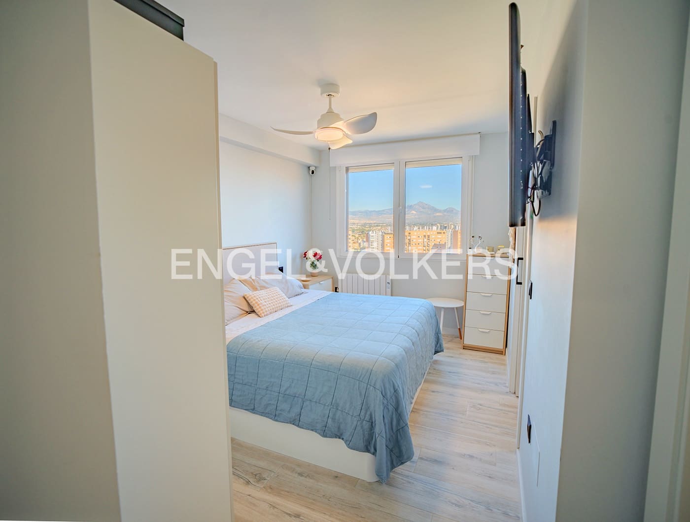 3 sypialnia Apartament na sprzedaż w Miasto Alicante / Alacant z basenem garażem - 559 000 € (Ref: 9525670)