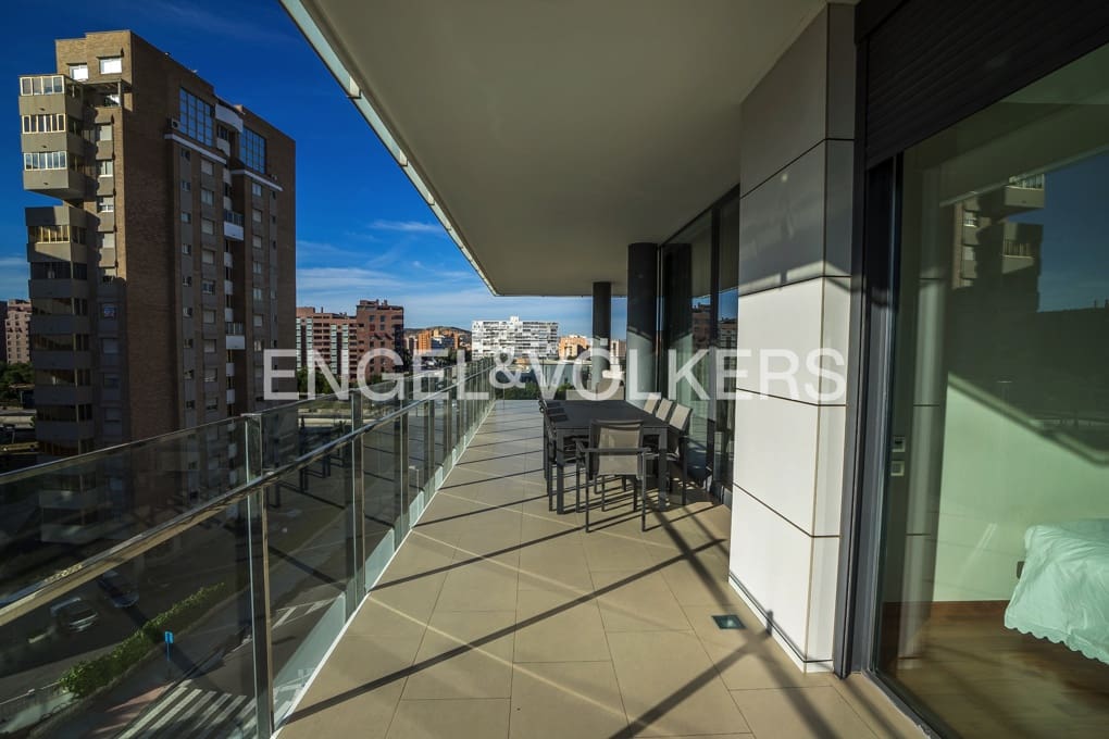 Apartamento de 3 habitaciones en Alicante / Alacant ciudad en venta con piscina garaje - 895.000 € (Ref: 9525735)