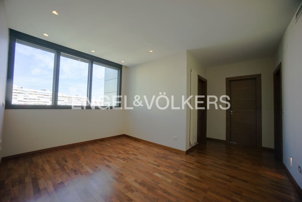 Apartamento de 3 habitaciones en Alicante / Alacant ciudad en venta con piscina garaje - 895.000 € (Ref: 9525735)