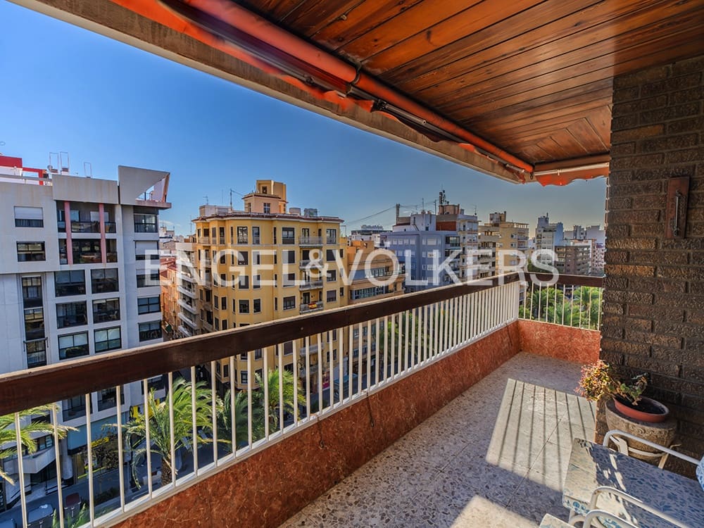 4 Zimmer Apartment zu verkaufen in Alicante / Alacant Stadt - 790.000 € (Ref: 9559460)