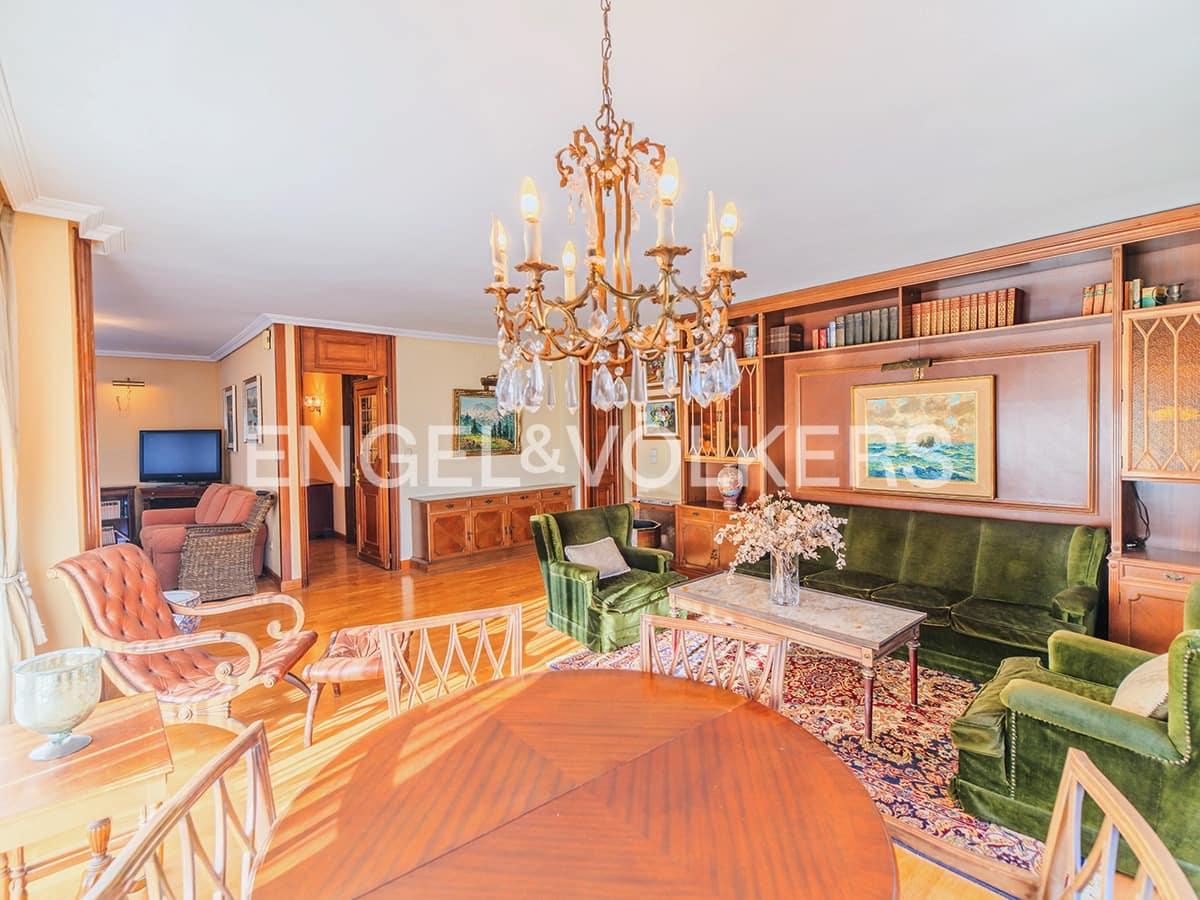 4 Zimmer Apartment zu verkaufen in Alicante / Alacant Stadt - 790.000 € (Ref: 9559460)