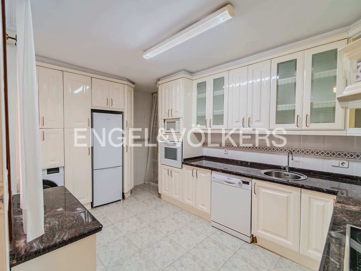 4 Zimmer Apartment zu verkaufen in Alicante / Alacant Stadt - 790.000 € (Ref: 9559460)