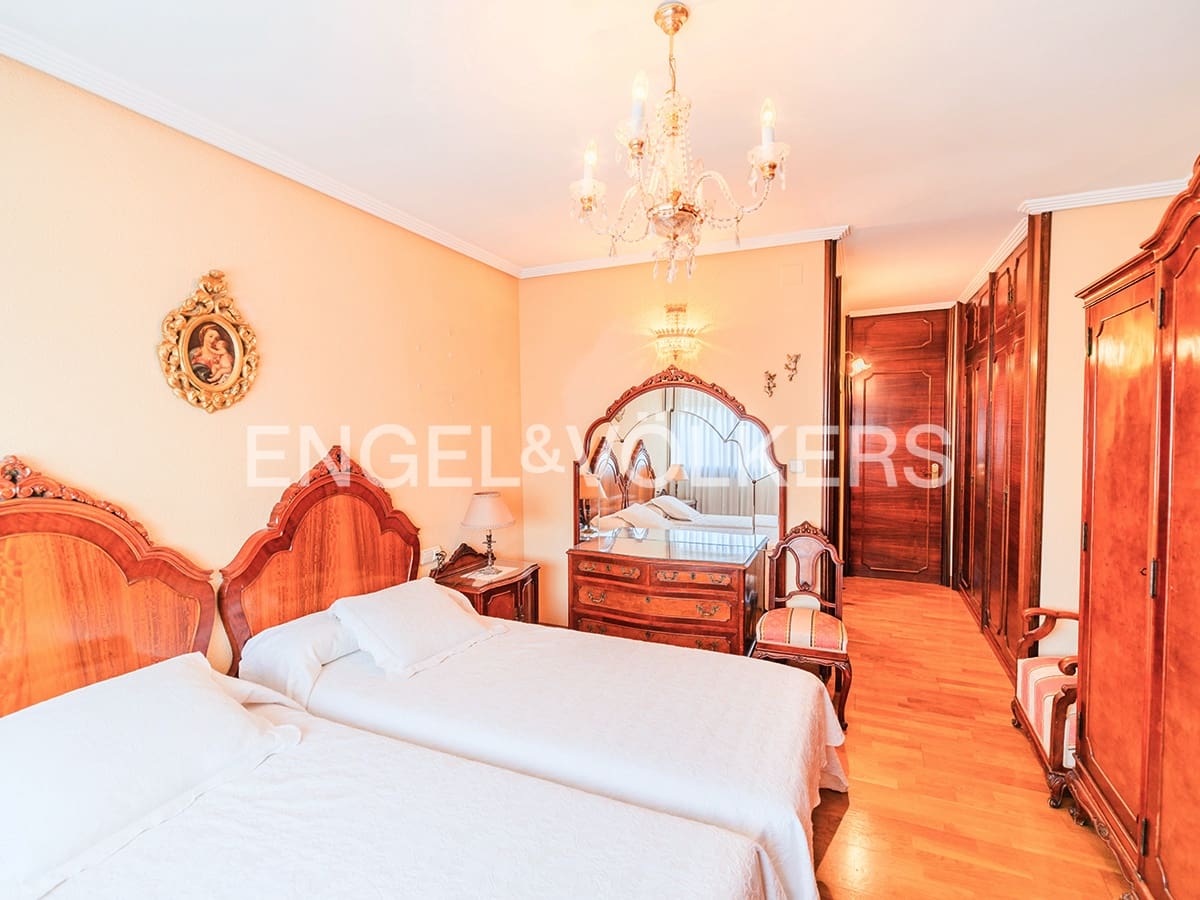 4 Zimmer Apartment zu verkaufen in Alicante / Alacant Stadt - 790.000 € (Ref: 9559460)