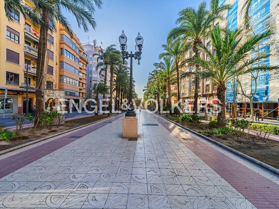 4 Zimmer Apartment zu verkaufen in Alicante / Alacant Stadt - 790.000 € (Ref: 9559460)