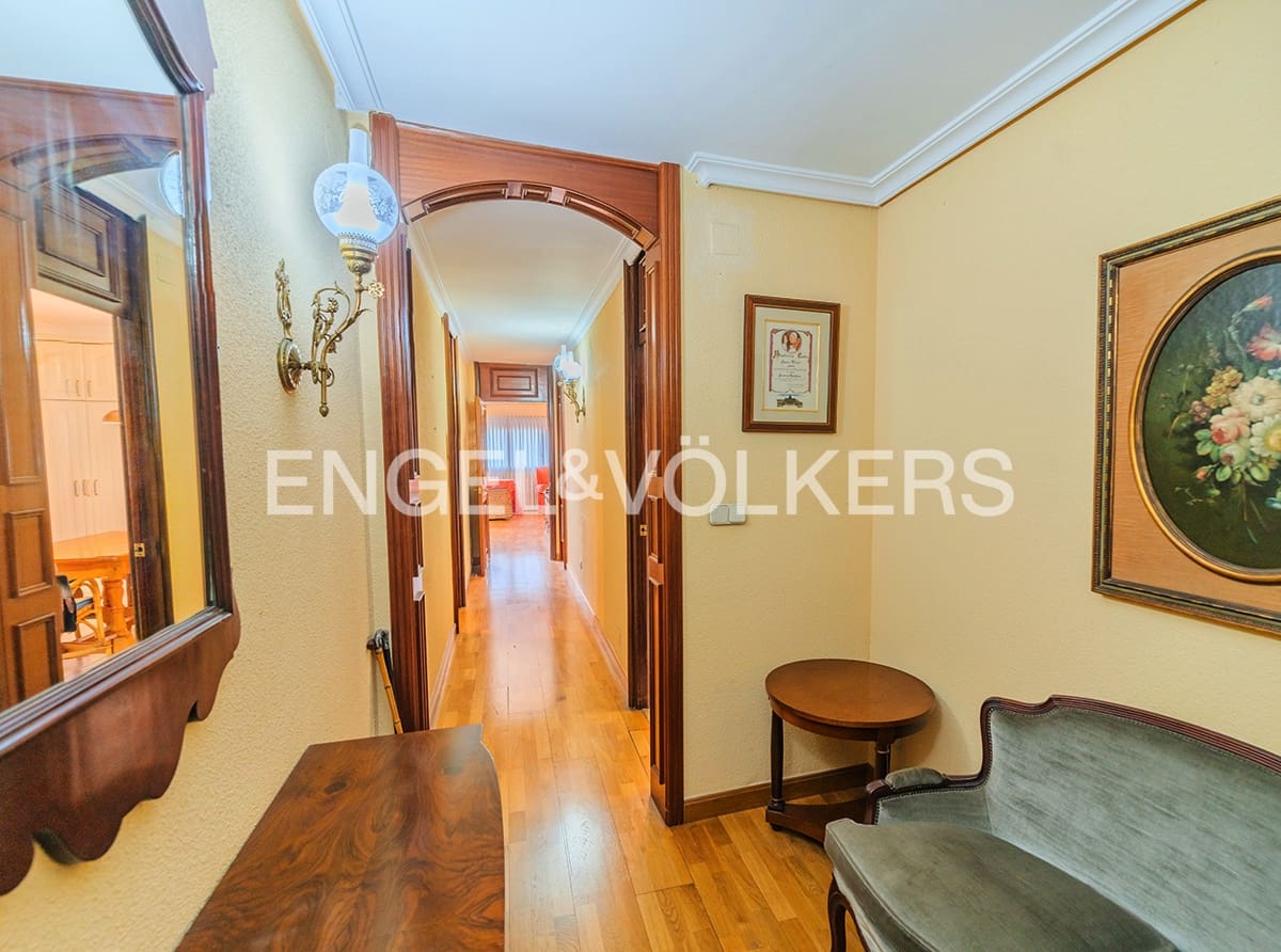 4 Zimmer Apartment zu verkaufen in Alicante / Alacant Stadt - 790.000 € (Ref: 9559460)