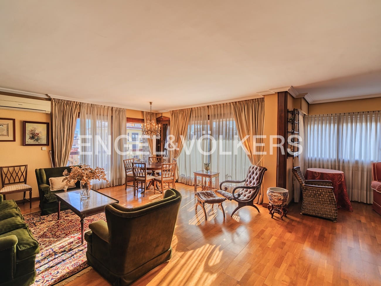 4 Zimmer Apartment zu verkaufen in Alicante / Alacant Stadt - 790.000 € (Ref: 9559460)