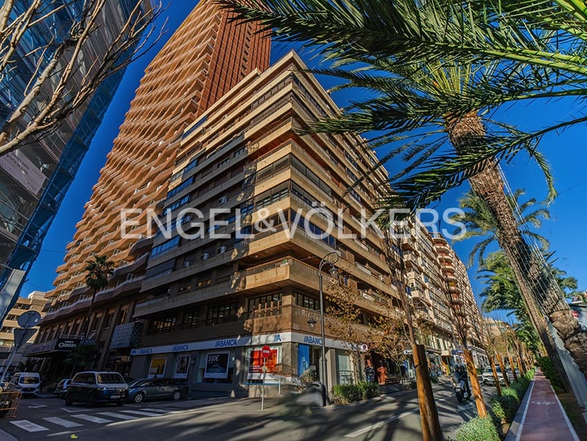 4 Zimmer Apartment zu verkaufen in Alicante / Alacant Stadt - 790.000 € (Ref: 9559460)