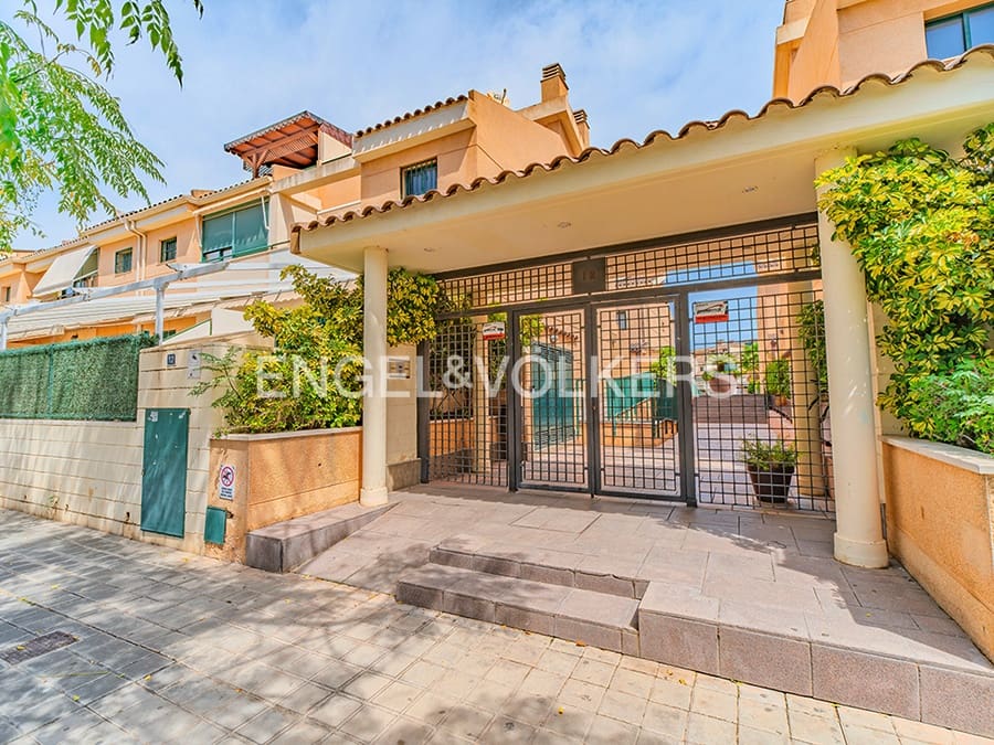 4 Zimmer Bungalow zu verkaufen in Alicante / Alacant Stadt mit Pool Garage - 790.000 € (Ref: 9562287)