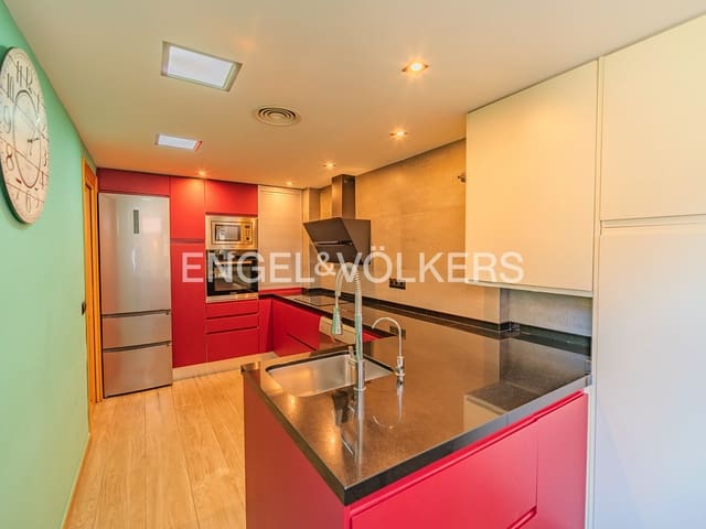 4 soverom Bungalow til salgs i Alicante Golf, Alicante by med svømmebasseng garasje - € 790 000 (Ref: 9562287)