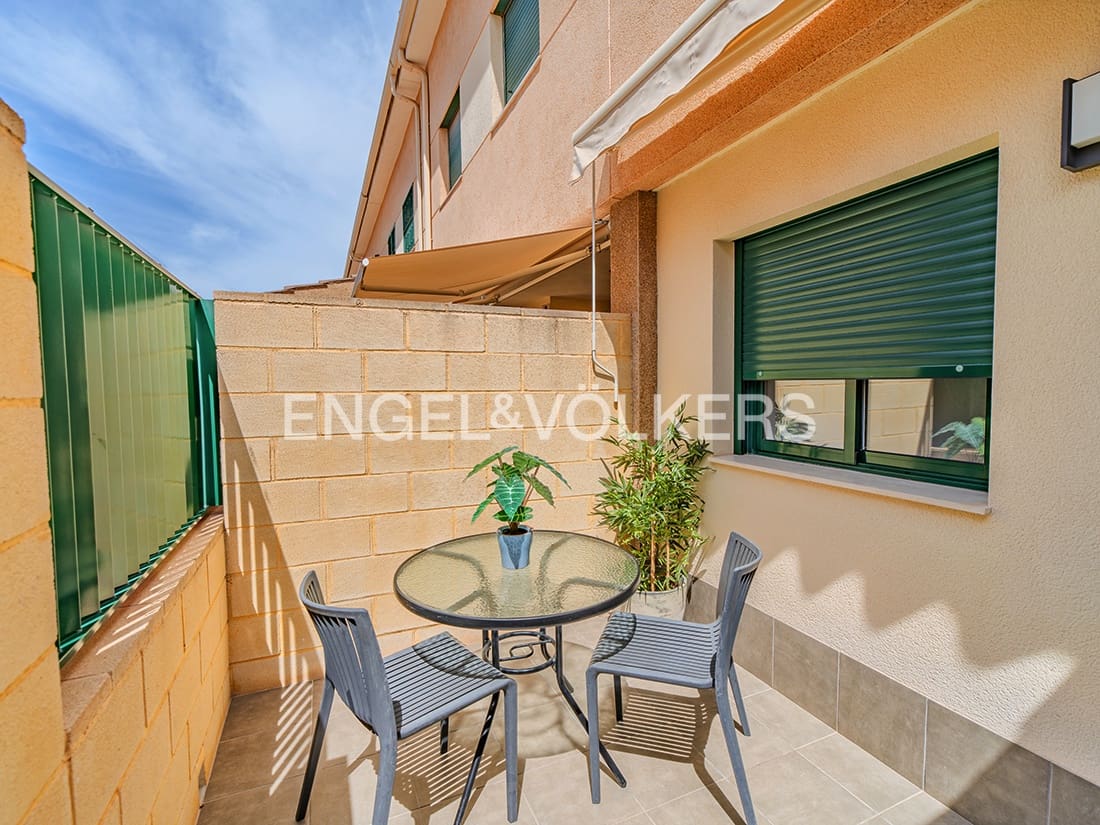 4 Zimmer Bungalow zu verkaufen in Alicante / Alacant Stadt mit Pool Garage - 790.000 € (Ref: 9562287)