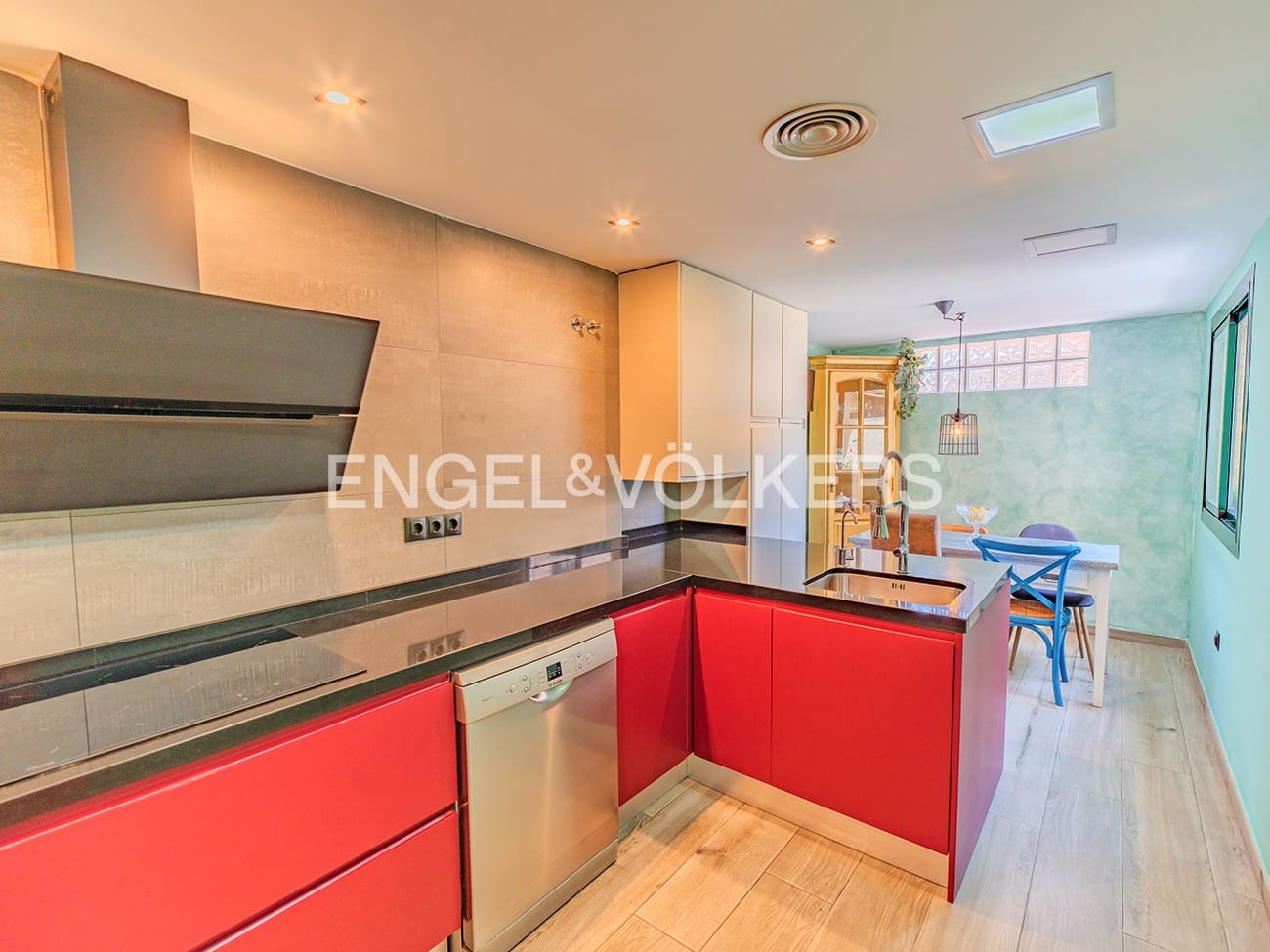 4 Zimmer Bungalow zu verkaufen in Alicante / Alacant Stadt mit Pool Garage - 790.000 € (Ref: 9562287)