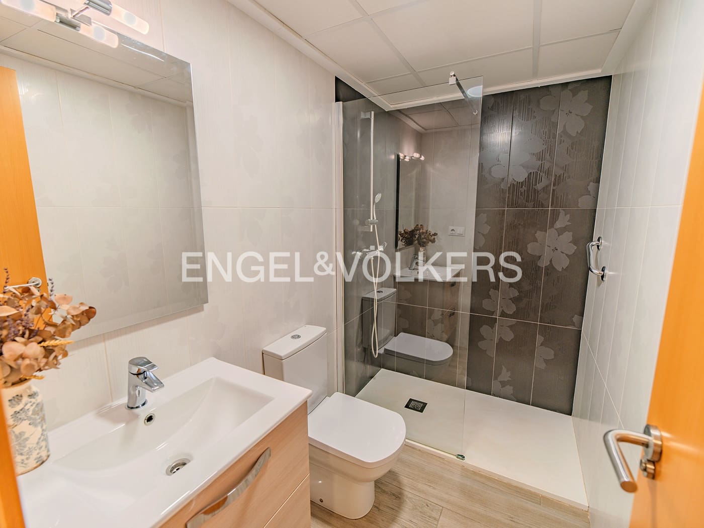 4 Zimmer Bungalow zu verkaufen in Alicante / Alacant Stadt mit Pool Garage - 790.000 € (Ref: 9562287)