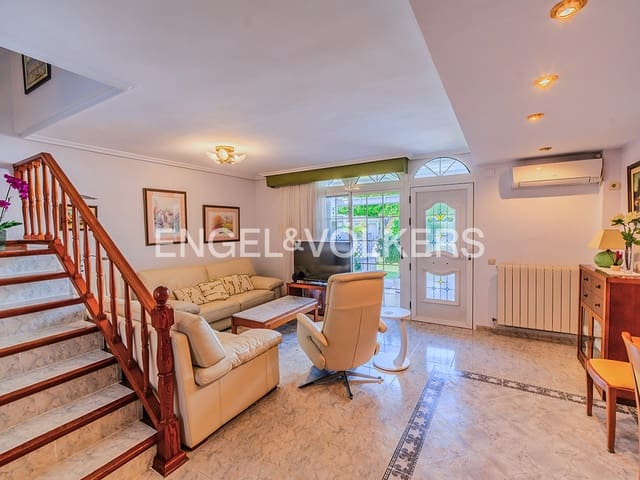 Bungalow de 4 habitaciones en Cabo de las Huertas, Alicante / Alacant ciudad en venta con piscina garaje - 585.000 € (Ref: 9588096)