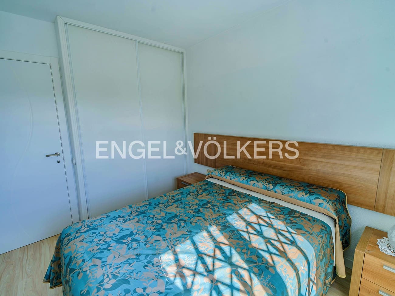 4 chambre Bungalow à vendre à Alicante ville avec piscine garage - 585 000 € (Ref: 9588096)