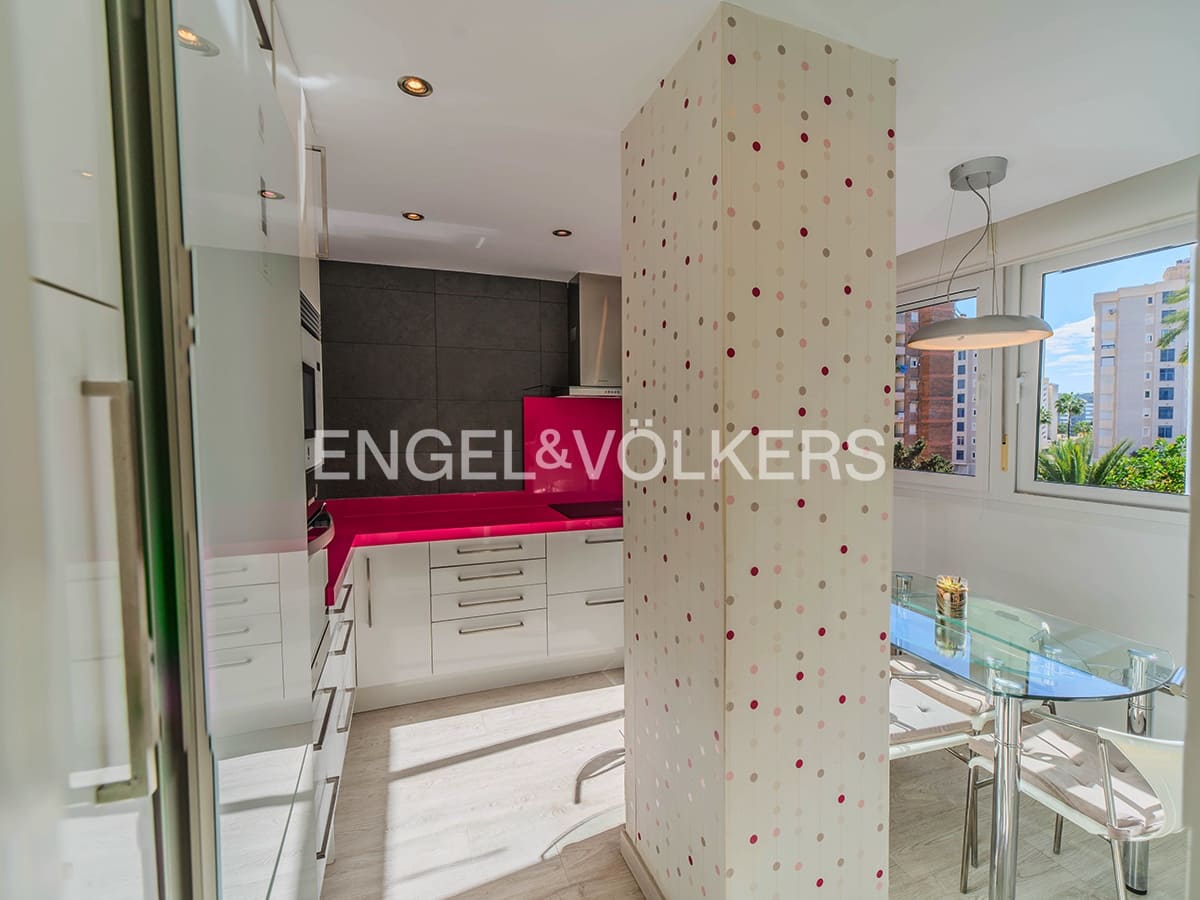 3 chambre Appartement à vendre à Alicante ville avec piscine garage - 395 000 € (Ref: 9588137)