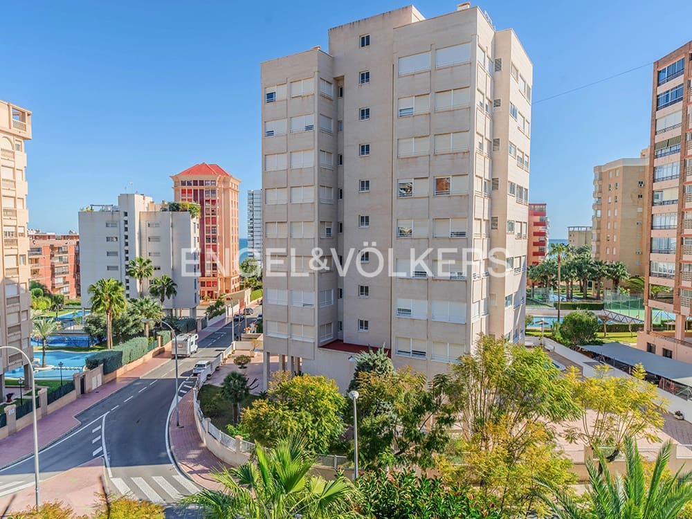 3 chambre Appartement à vendre à Alicante ville avec piscine garage - 395 000 € (Ref: 9588137)