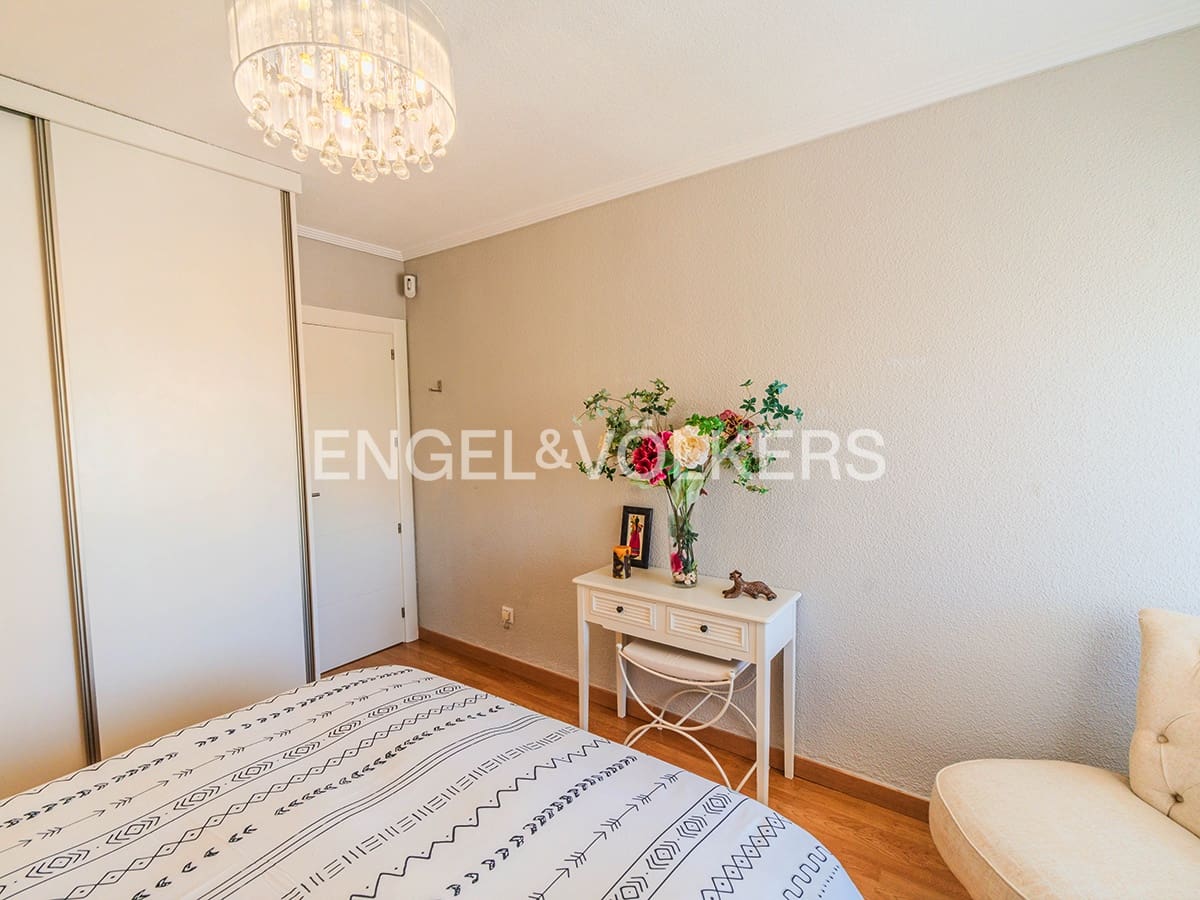 3 chambre Appartement à vendre à Alicante ville avec piscine garage - 395 000 € (Ref: 9588137)