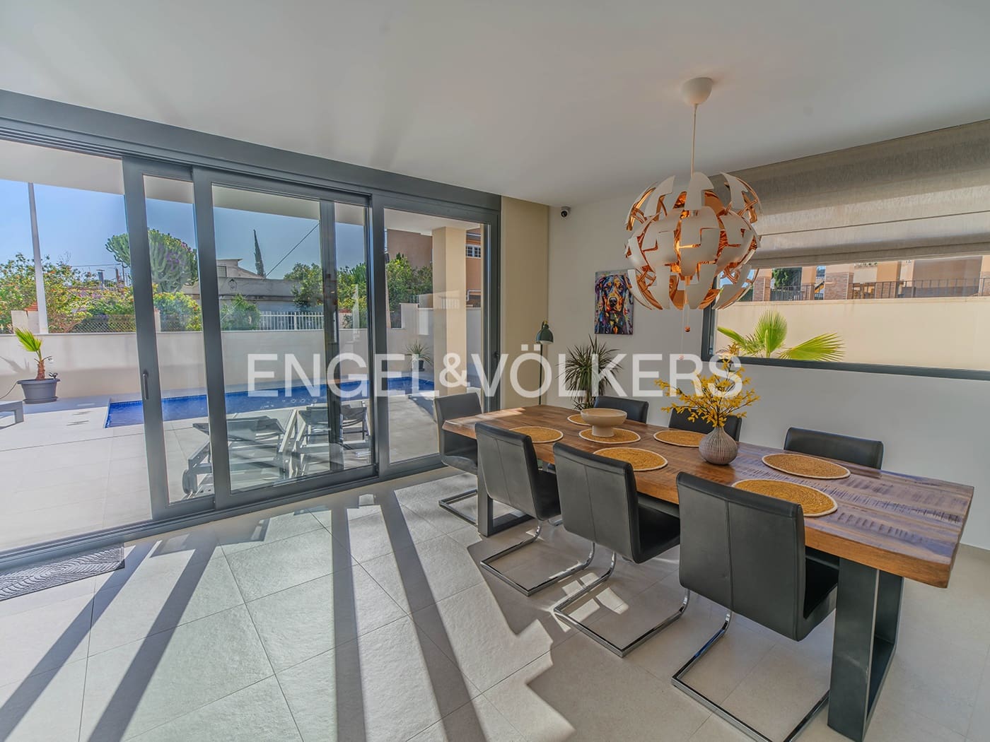 4 bedroom Villa for sale in La Marina with pool garage - € 660,000 (Ref: 9588226)