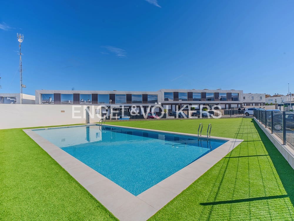 3 chambre Bungalow à vendre à Gran Alacant avec piscine garage - 353 000 € (Ref: 9588228)