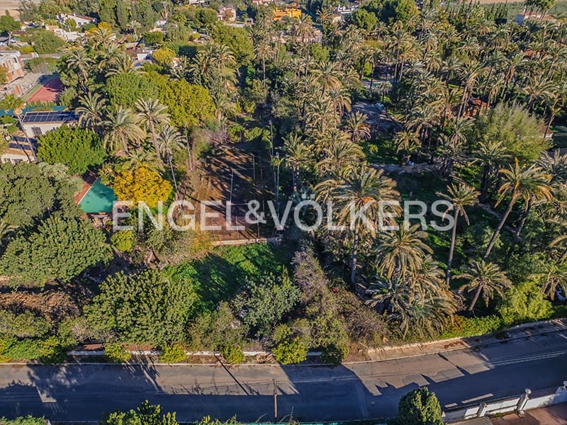 4 slaapkamer Villa te koop in Elche / Elx met zwembad garage - € 1.200.000 (Ref: 9606551)