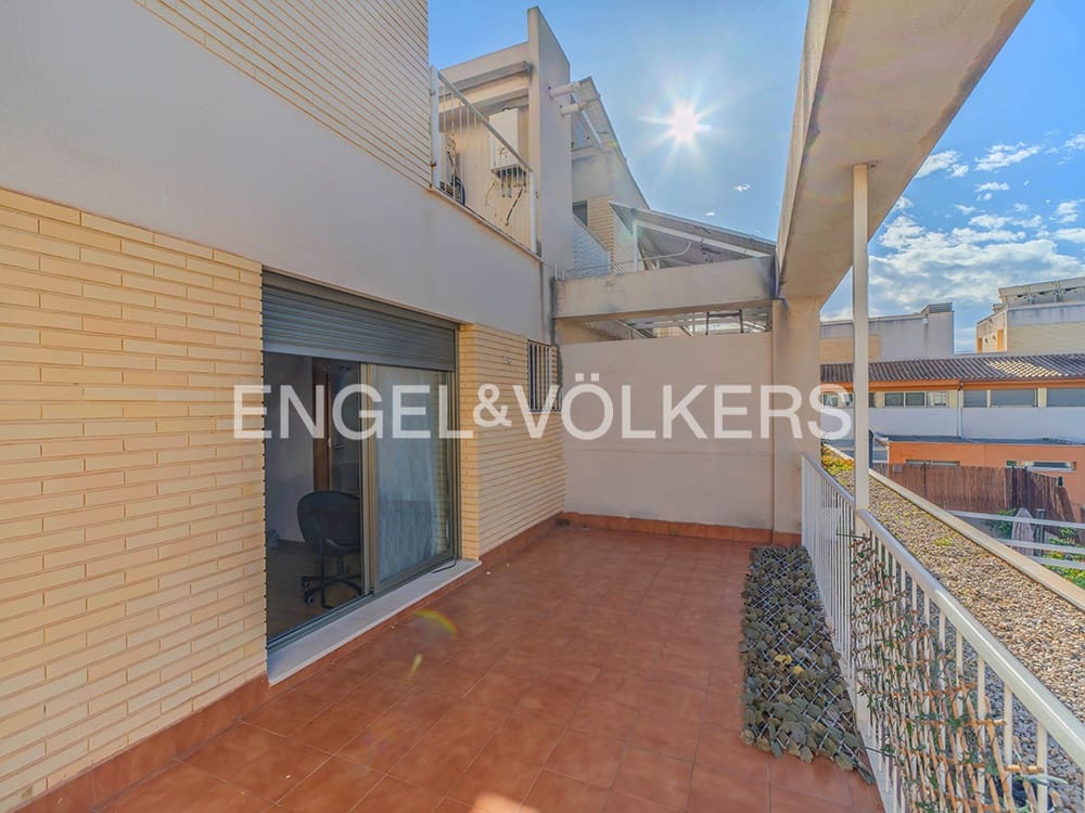 5 sovrum Bungalow till salu i Alicante stad med pool garage - 690 000 € (Ref: 9610226)